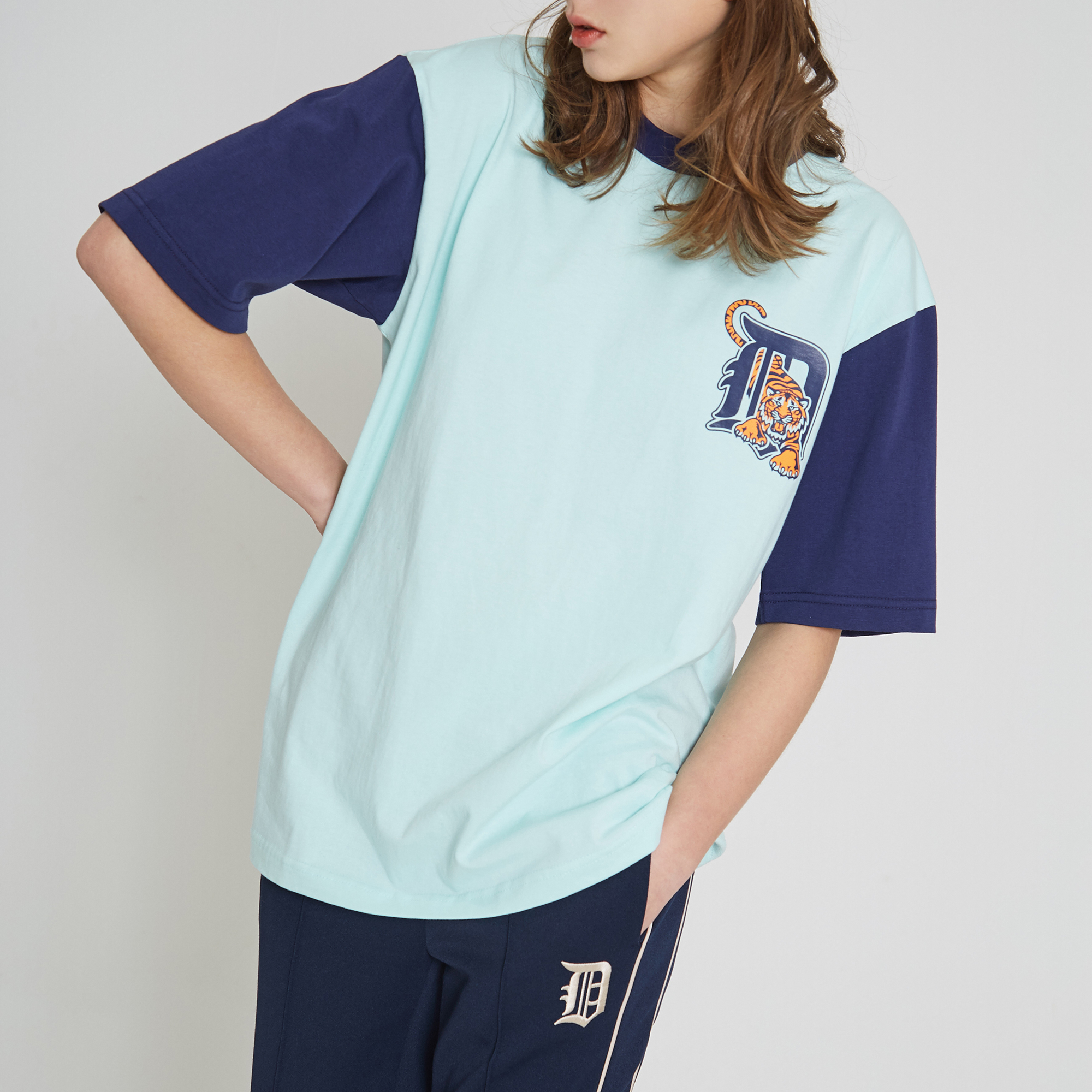 detroit tigers 袖身配色短袖t恤