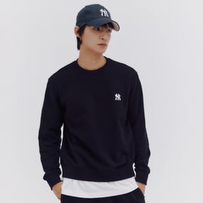 베이직 스몰로고 컴포터블핏 맨투맨 뉴욕양키스